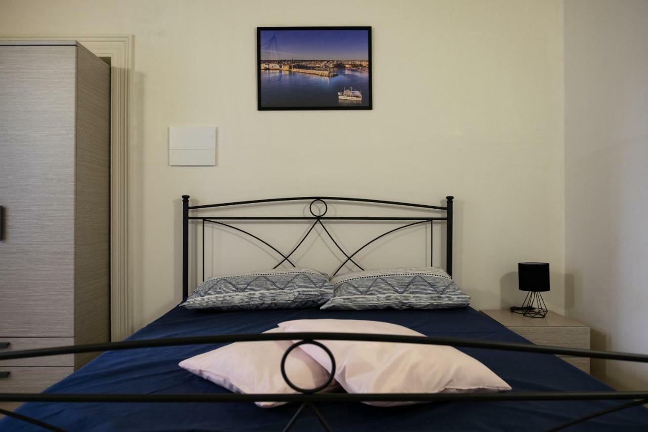 Casa Patti 2 Apartment โมโนโปลี ภายนอก รูปภาพ